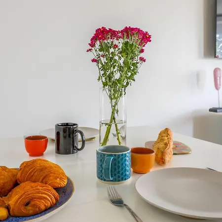 Large Modern T3 In - Welkeys Apartment *